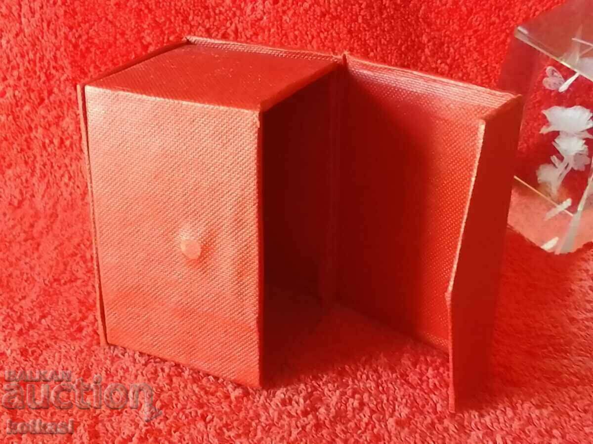 Old glass crystal souvenir Bulgaria land of roses Box - 5 Old glass crystal souvenir Bulgaria land of roses Box - 5