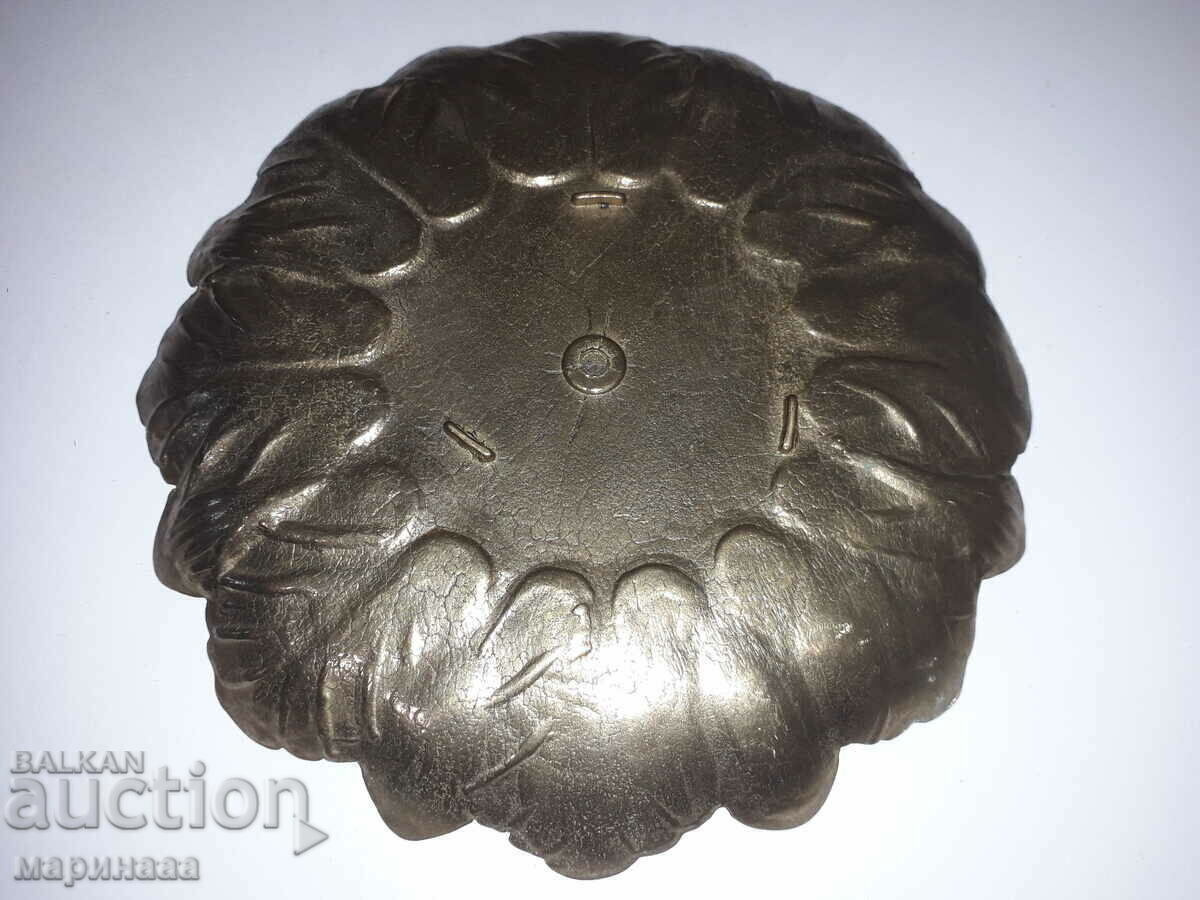 ΕΝΑ ΠΙΑΤΟ. ΜΑΣΙΦ ΟΡΕΙΧΑΛΚΟΣ με τιμή 15.00 BGN | € 7.67 ΕΝΑ ΠΙΑΤΟ. ΜΑΣΙΦ ΟΡΕΙΧΑΛΚΟΣ με τιμή 15.00 BGN | € 7.67