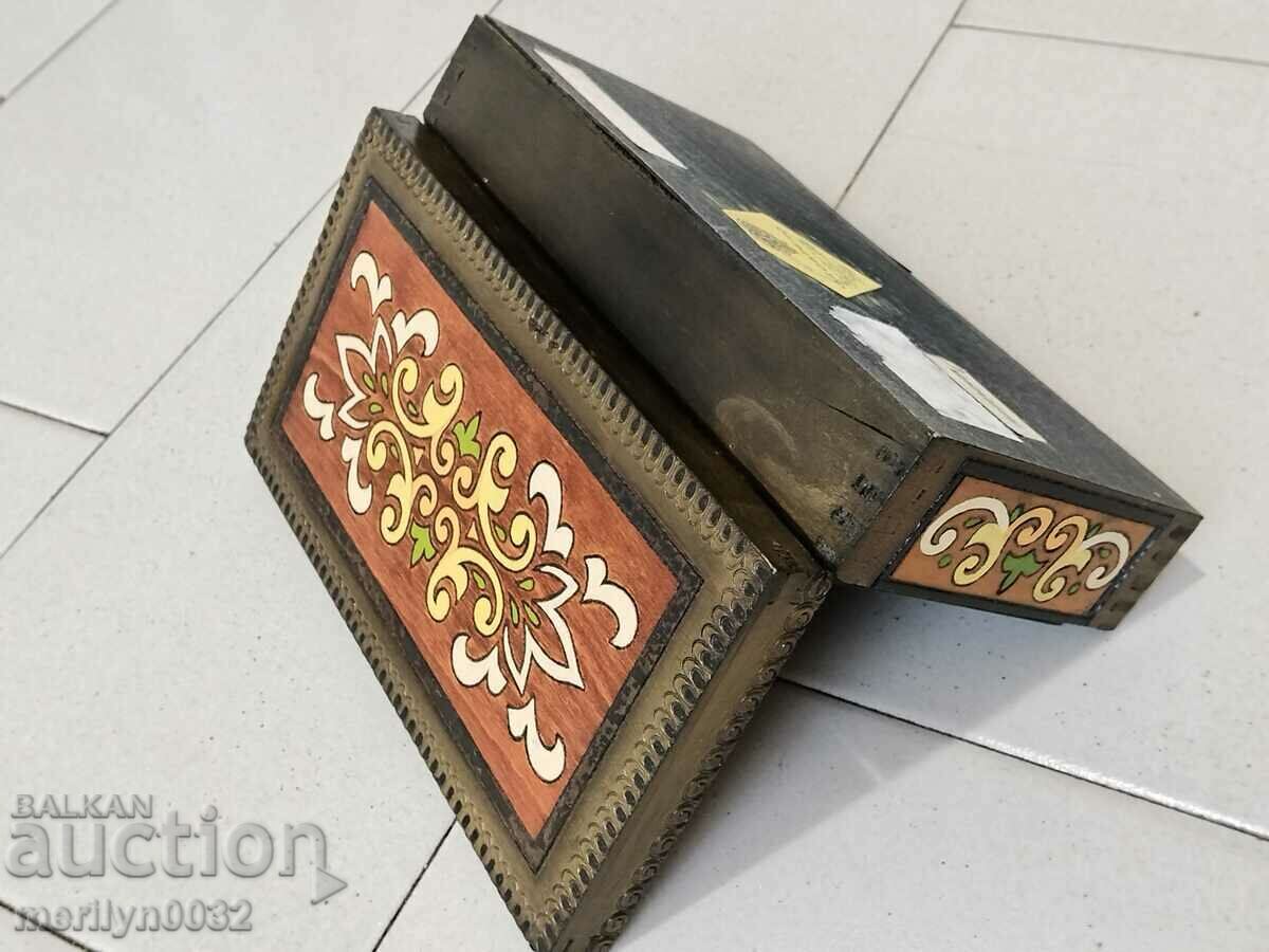 Old wooden pyrographed box SAMPLE 80s NRB - 7 Old wooden pyrographed box SAMPLE 80s NRB - 7