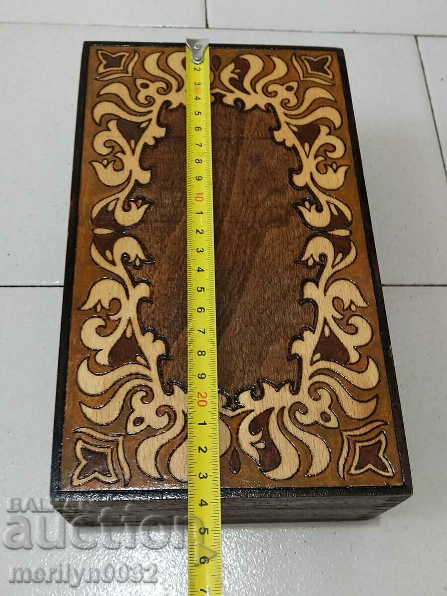 Old wooden pyrographed box SAMPLE 80s NRB - 7 Old wooden pyrographed box SAMPLE 80s NRB - 7