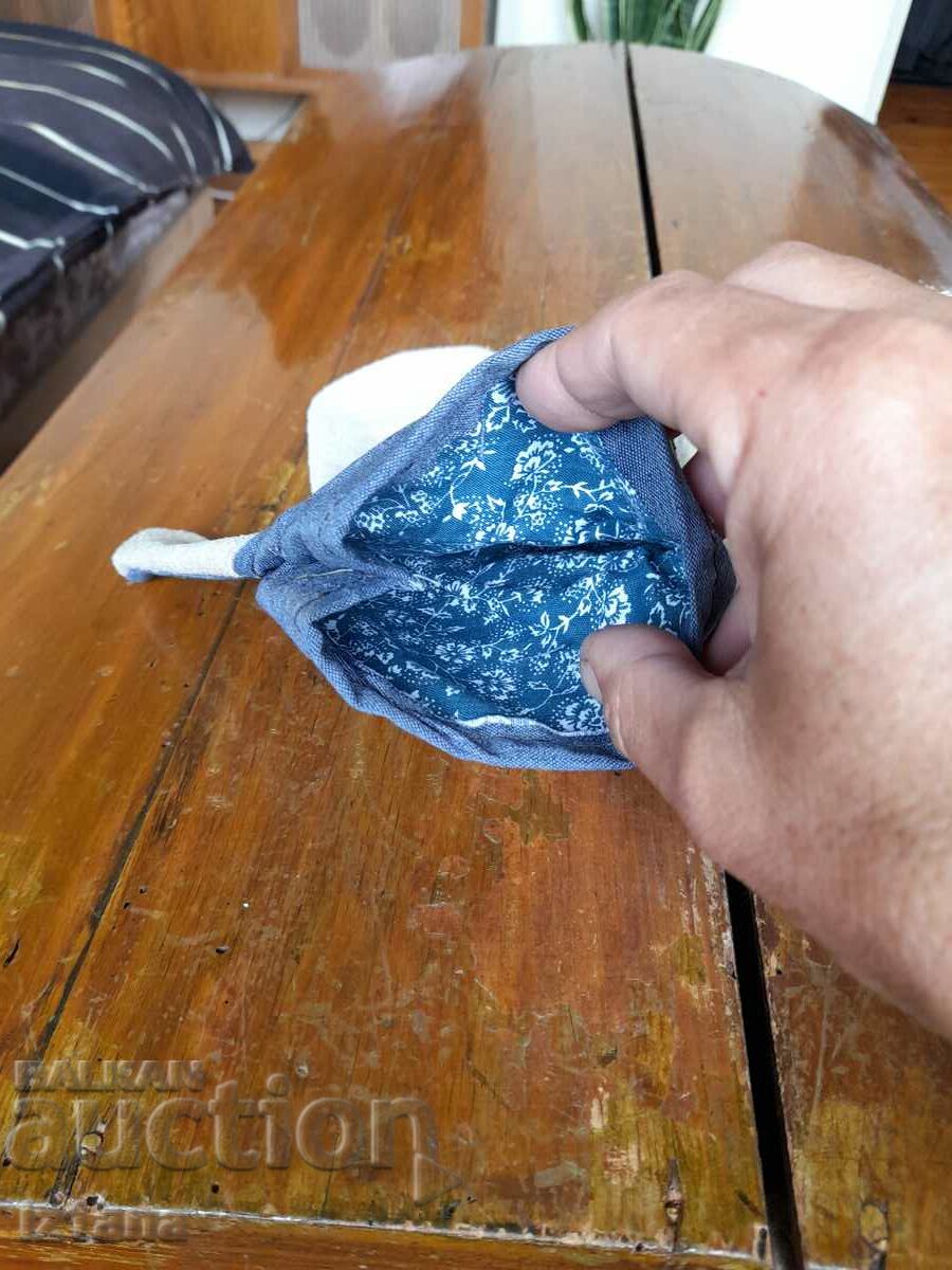 Auction  Canvas gloves