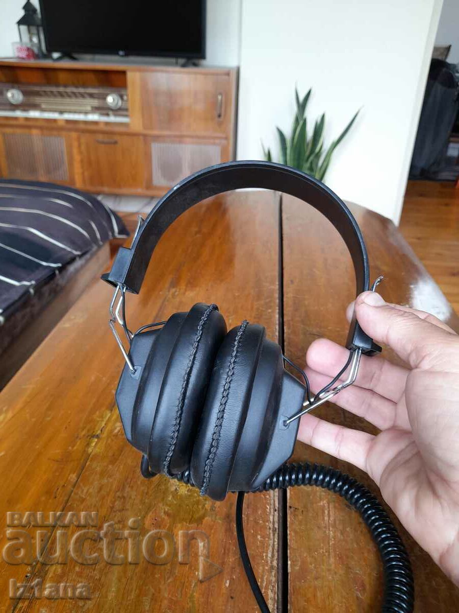 Old Electronic headphones with price 22.00 BGN | € 11.25