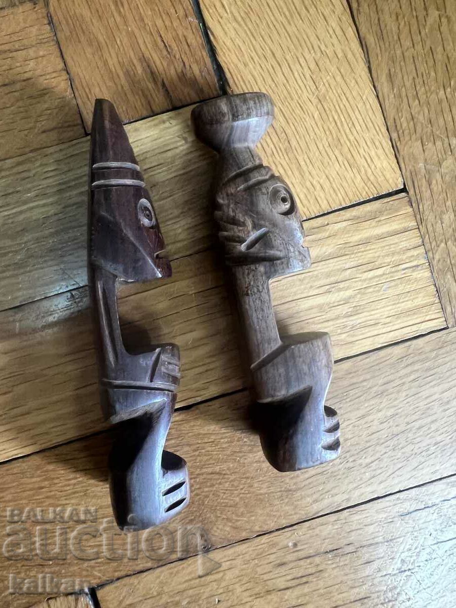 Auction Wooden African figurines Auction Wooden African figurines