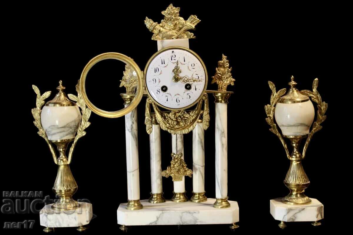 Ceasul francez de cămin de la Jocurile Olimpice de la Paris din 1900.