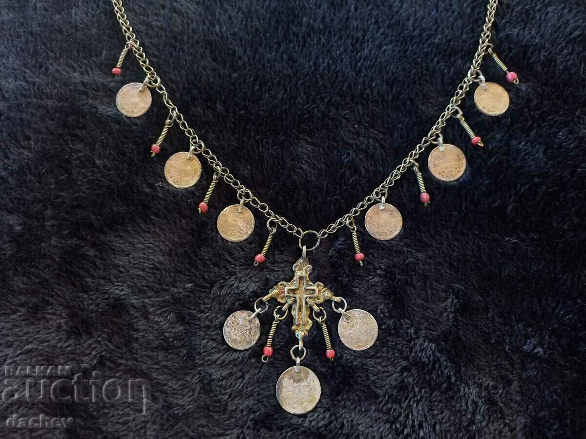 Costum UNIC Renaștere cu cruce de argint cu două fețe din secolul al XIX-lea cu preț € 325.00 | 635.64 BGN