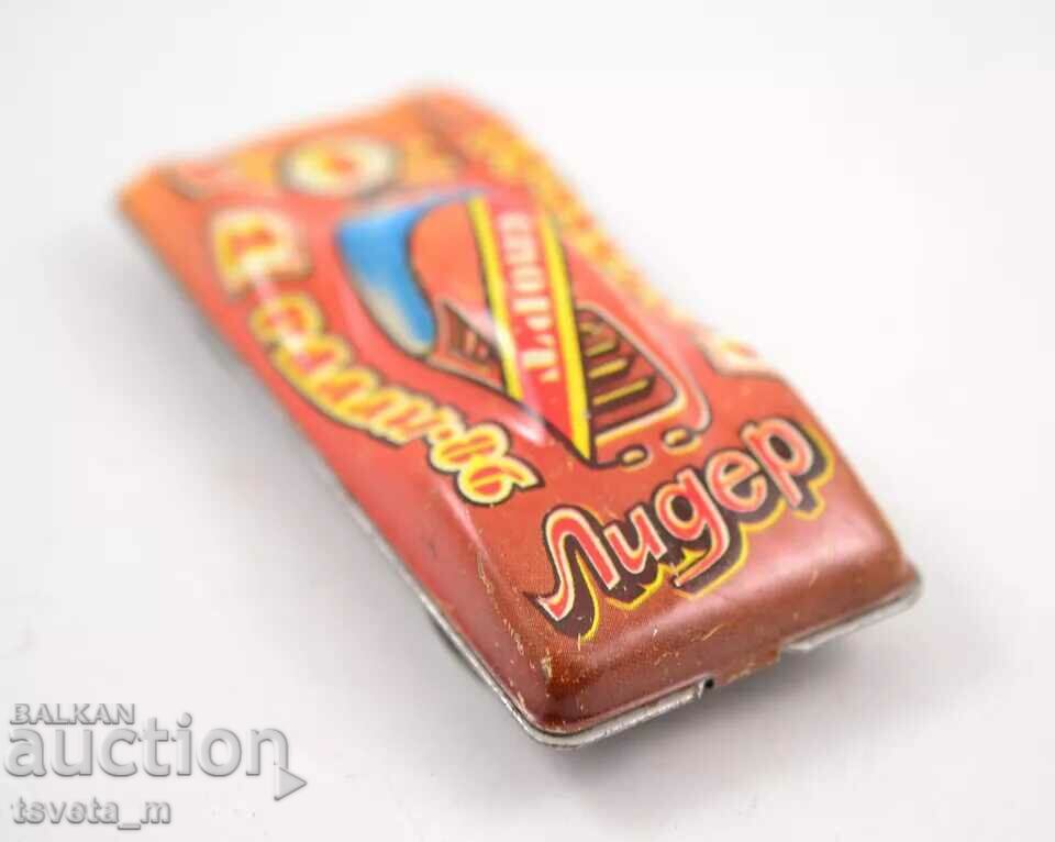 Auction  Metal car RALLY 86 LEADER children's toys social