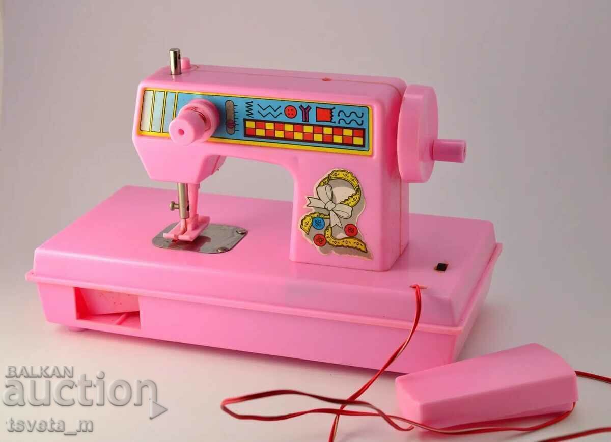 Шевна машина, пластмаса, детски играчки , соц Шевна машина, пластмаса, детски играчки , соц