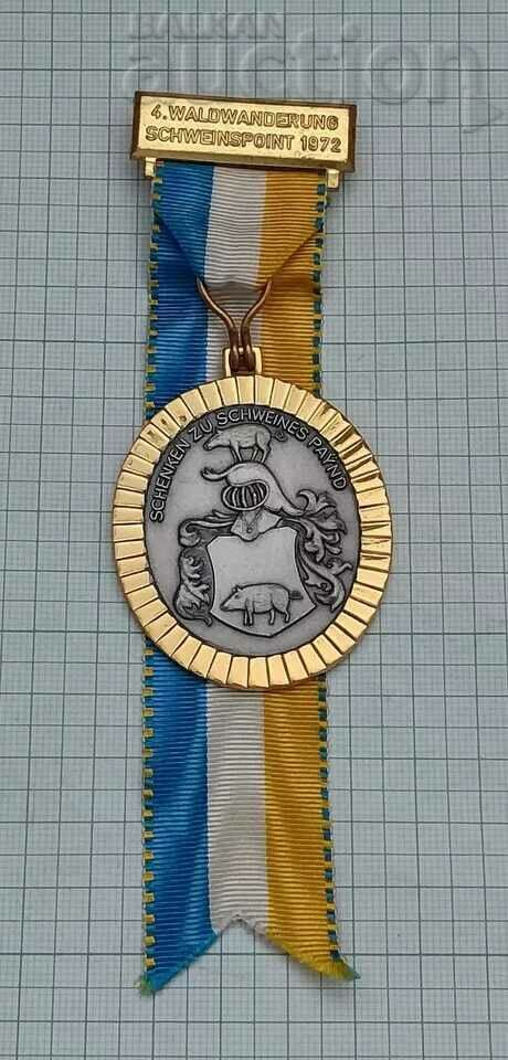 Auction GERMANY PIG HOLIDAY FOREST MARCH SCHWEINSPOINT 1972 MEDAL Auction GERMANY PIG HOLIDAY FOREST MARCH SCHWEINSPOINT 1972 MEDAL