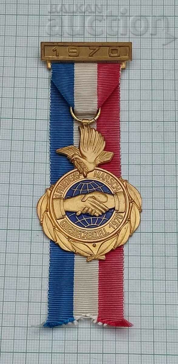 GERMANY PEACE DOVE PEACE MARCH GRIESBECKERZELL 1970 MEDAL