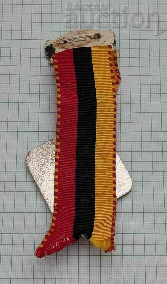 Delivery of GERMANY BOWLING FINAL COMPANY 1964 MEDAL