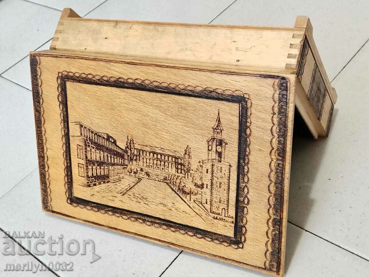 Παλιό ξύλινο πυρογραφημένο κουτί ΔΕΙΓΜΑ Troyan 80s NRB με τιμή 84.00 BGN | € 42.95 Παλιό ξύλινο πυρογραφημένο κουτί ΔΕΙΓΜΑ Troyan 80s NRB με τιμή 84.00 BGN | € 42.95