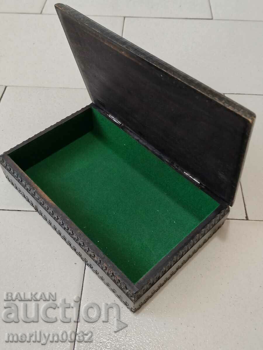 Auction Old wooden pyrographed box SAMPLE 80s NRB Auction Old wooden pyrographed box SAMPLE 80s NRB