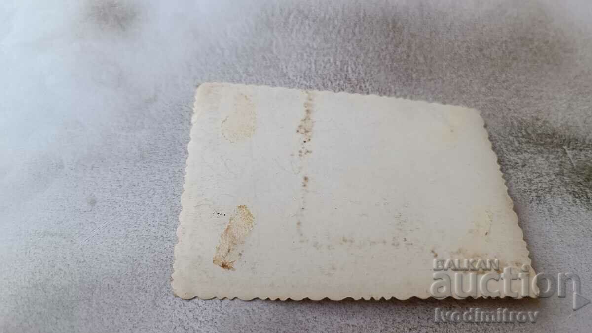 Снимка София Мъж на улицата през зимата с цена 1.85 лв. | € 0.95 Снимка София Мъж на улицата през зимата с цена 1.85 лв. | € 0.95