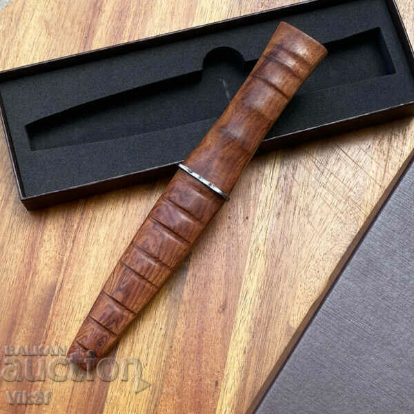 Auction Hand dagger Japanese style 98x120, mahogany Auction Hand dagger Japanese style 98x120, mahogany