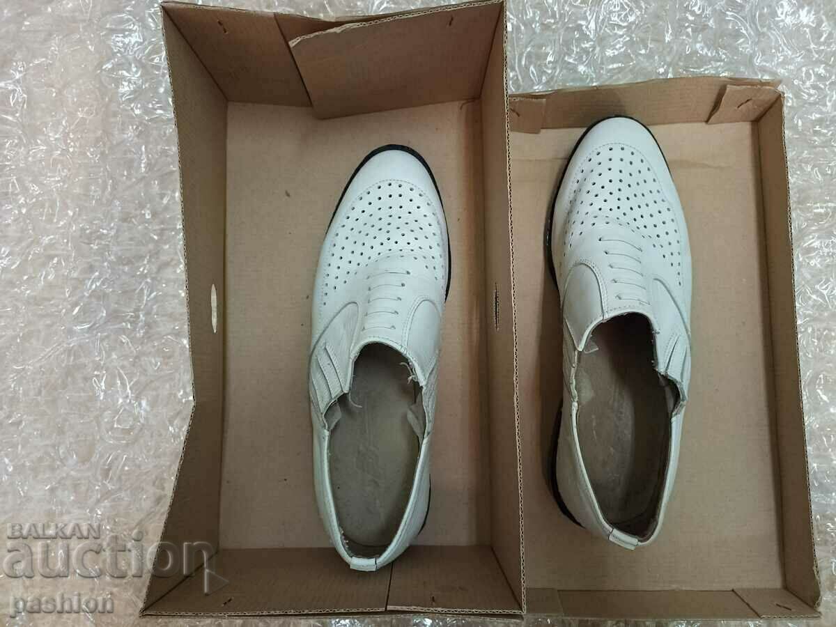παπούτσια λευκά 41 νούμερο γνήσιο δέρμα καλοκαιρινό NAVY REDUCTION / II