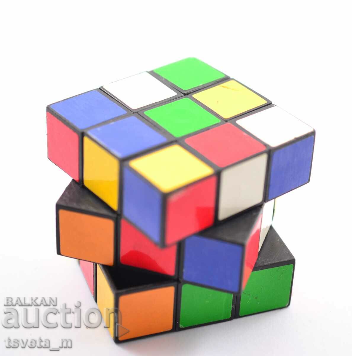 Auction Rubik's cube Auction Rubik's cube
