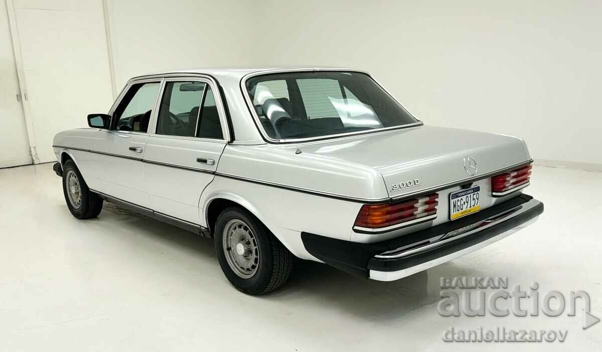 Delivery of Retro Inscription Emblem for MERCEDES 300 D Mercedes 300D Delivery of Retro Inscription Emblem for MERCEDES 300 D Mercedes 300D