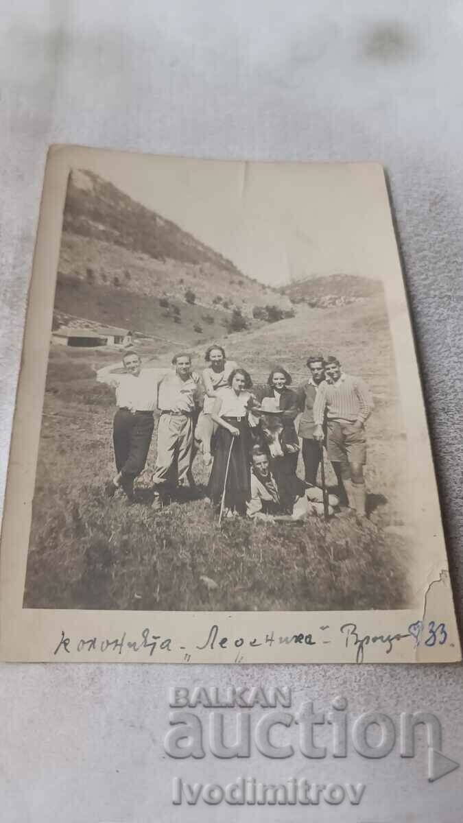 Снимка Враца Младежи и девойки на колонията Леденика 1933
