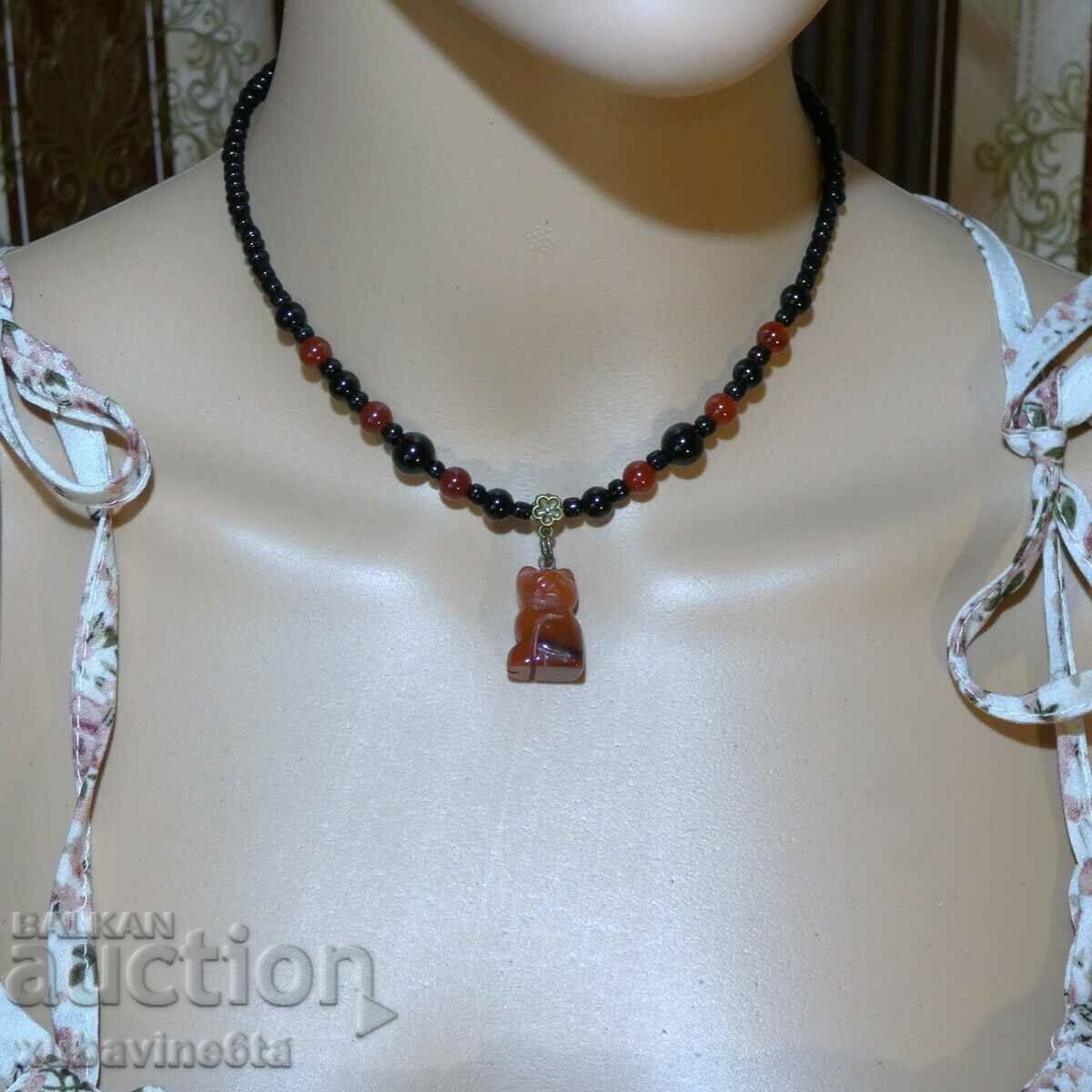 Choker with kitten agate and onyx + dress S