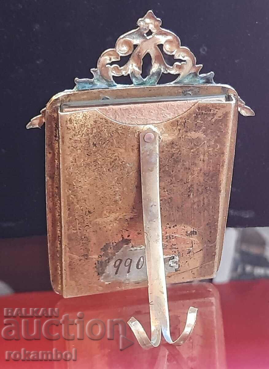 Beautiful Murano bronze picture frame with price 250.00 BGN | € 127.82 Beautiful Murano bronze picture frame with price 250.00 BGN | € 127.82