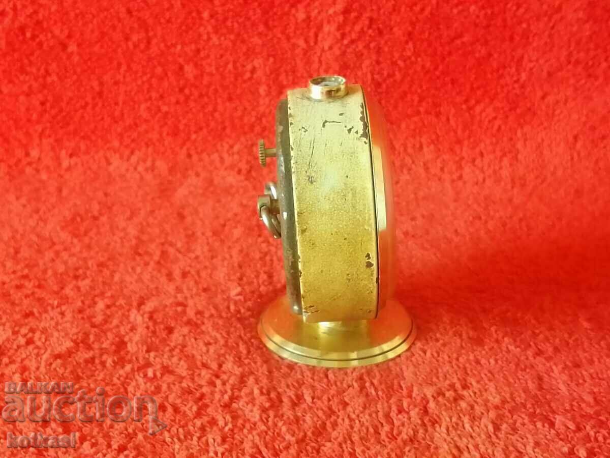 Delivery of Old social desktop clock Alarm clock Slava SLAVA USSR Delivery of Old social desktop clock Alarm clock Slava SLAVA USSR