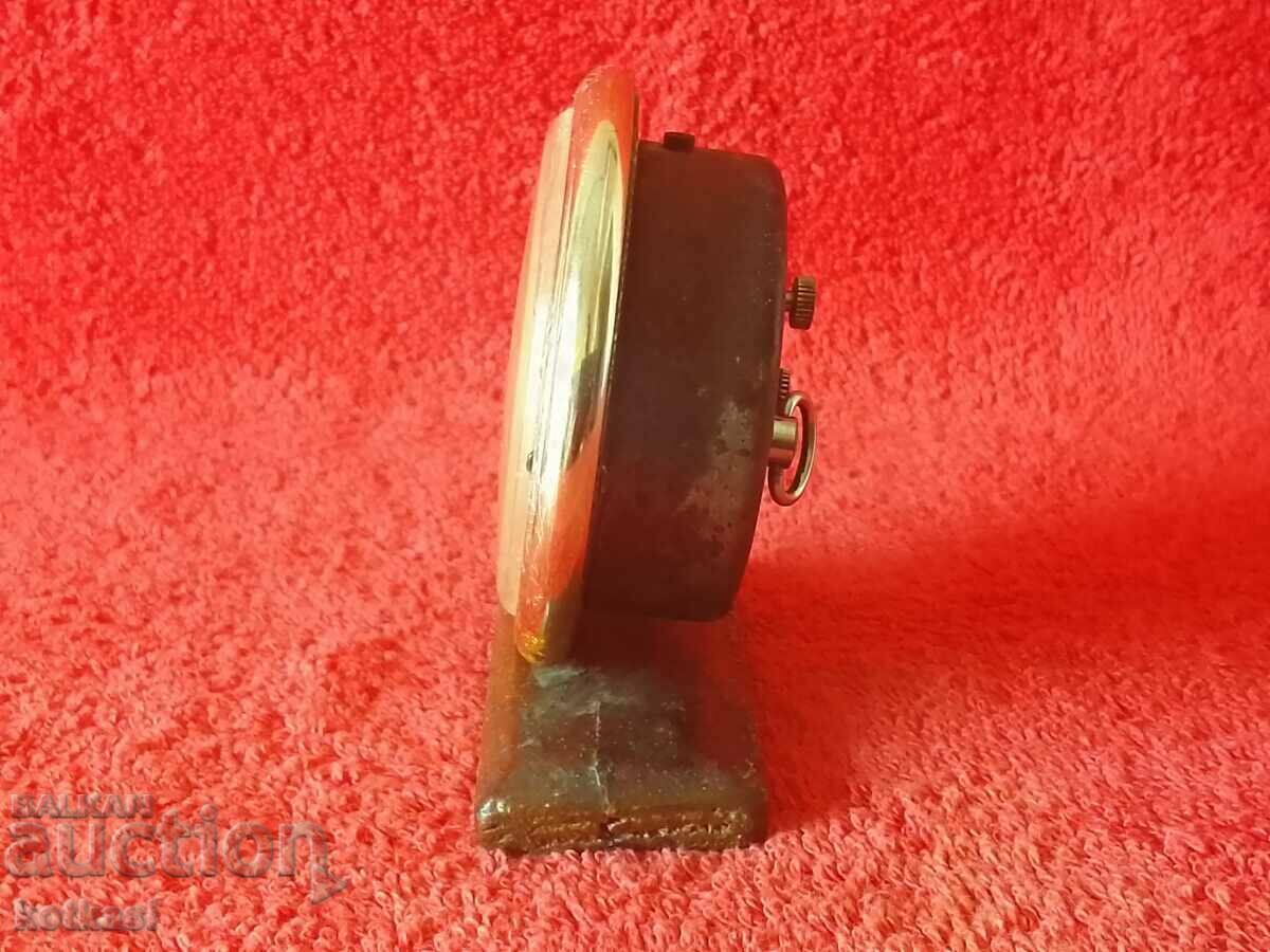 Old social desktop Clock Alarm Clock Friendship Elephant USSR with price 35.50 BGN | € 18.15 Old social desktop Clock Alarm Clock Friendship Elephant USSR with price 35.50 BGN | € 18.15