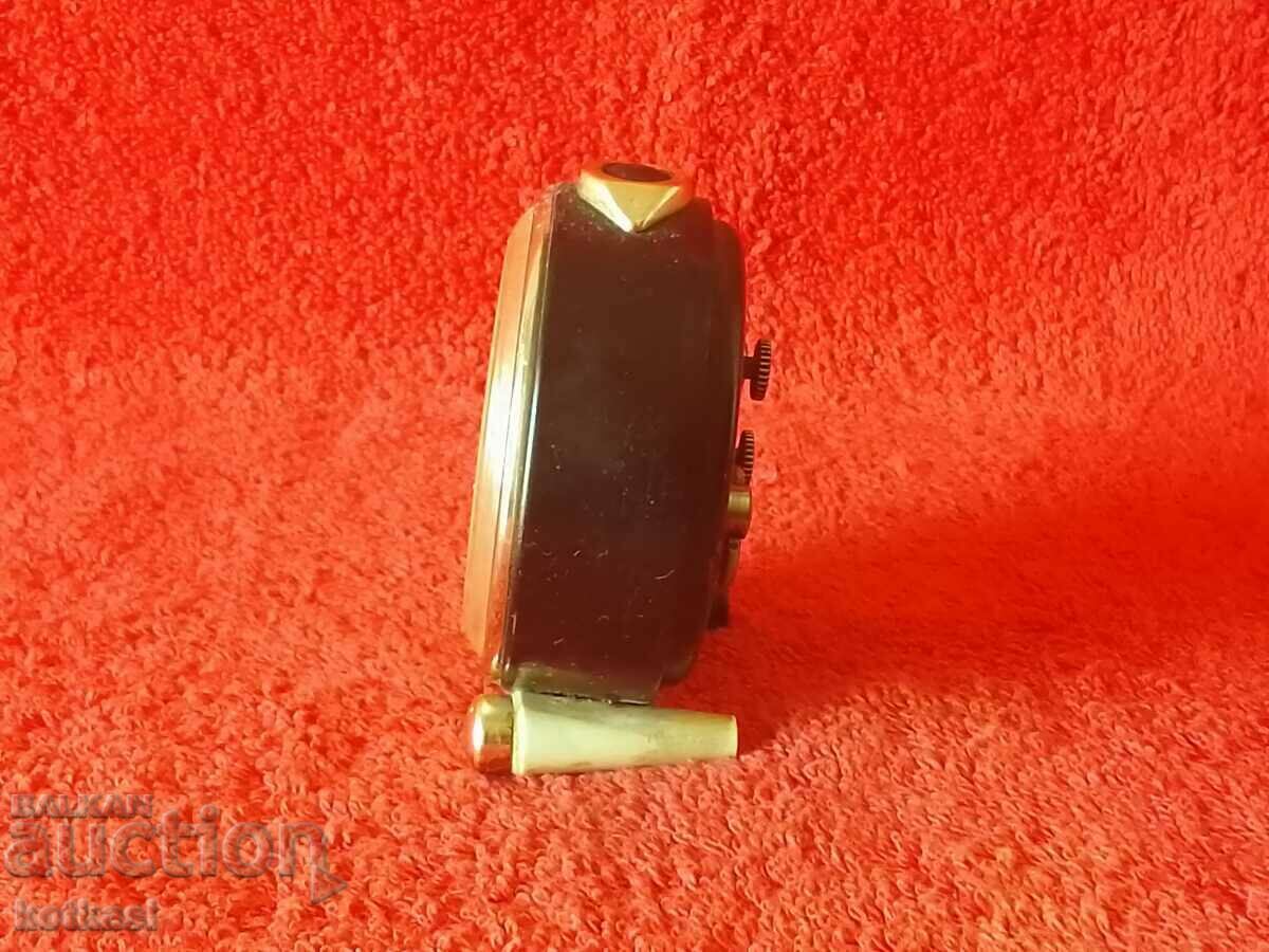 Vechiul ceas social desktop Ceas deşteptător Slava SLAVA URSS cu preț 35.50 BGN | € 18.15