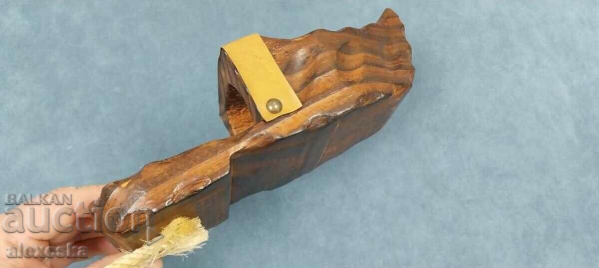 Πίνακας συγγραφέα - Ξυλογλυπτική με τιμή 28.00 BGN | € 14.32 Πίνακας συγγραφέα - Ξυλογλυπτική με τιμή 28.00 BGN | € 14.32