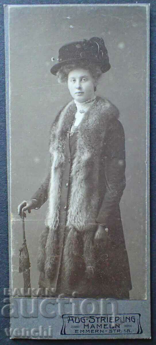 СТАРА ФОТОГРАФИЯ - КАРТОН - ОТЛИЧНА - ж134