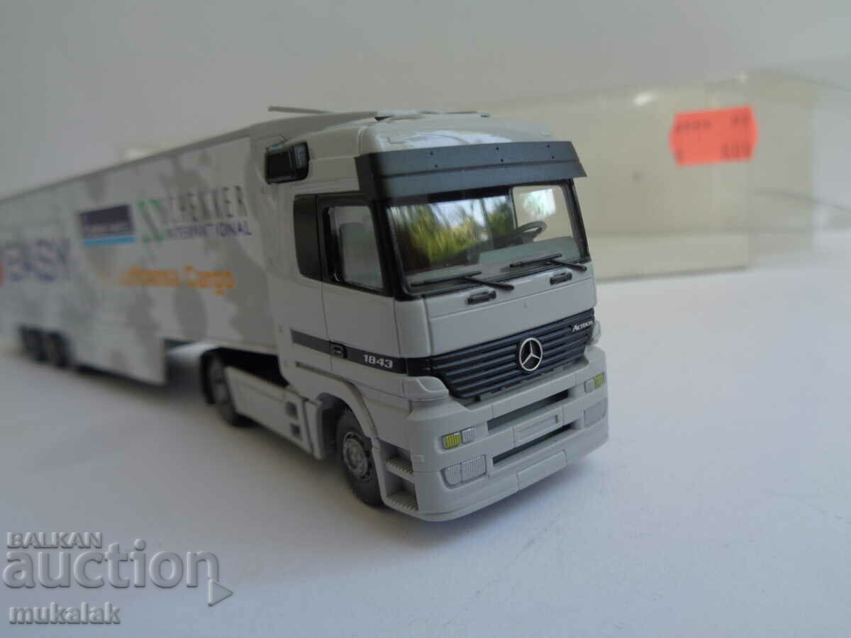 Delivery of WIKING H0 1/87 MERCEDES BENZ ACTROS TRUCK MODEL TROLLEY Delivery of WIKING H0 1/87 MERCEDES BENZ ACTROS TRUCK MODEL TROLLEY
