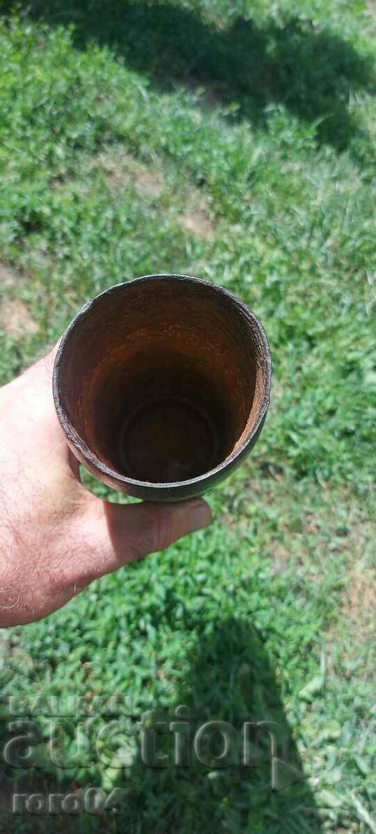 Auction CASE - PROJECTILE - MOUTH Auction CASE - PROJECTILE - MOUTH