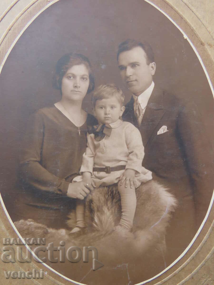 ΠΑΛΙΑ ΦΩΤΟΓΡΑΦΙΑ - ΧΑΡΤΟΝΙ - ΜΕΓΑΛΟ - MARKARYAN - SHUMEN με τιμή € 14.99 | 29.32 BGN ΠΑΛΙΑ ΦΩΤΟΓΡΑΦΙΑ - ΧΑΡΤΟΝΙ - ΜΕΓΑΛΟ - MARKARYAN - SHUMEN με τιμή € 14.99 | 29.32 BGN