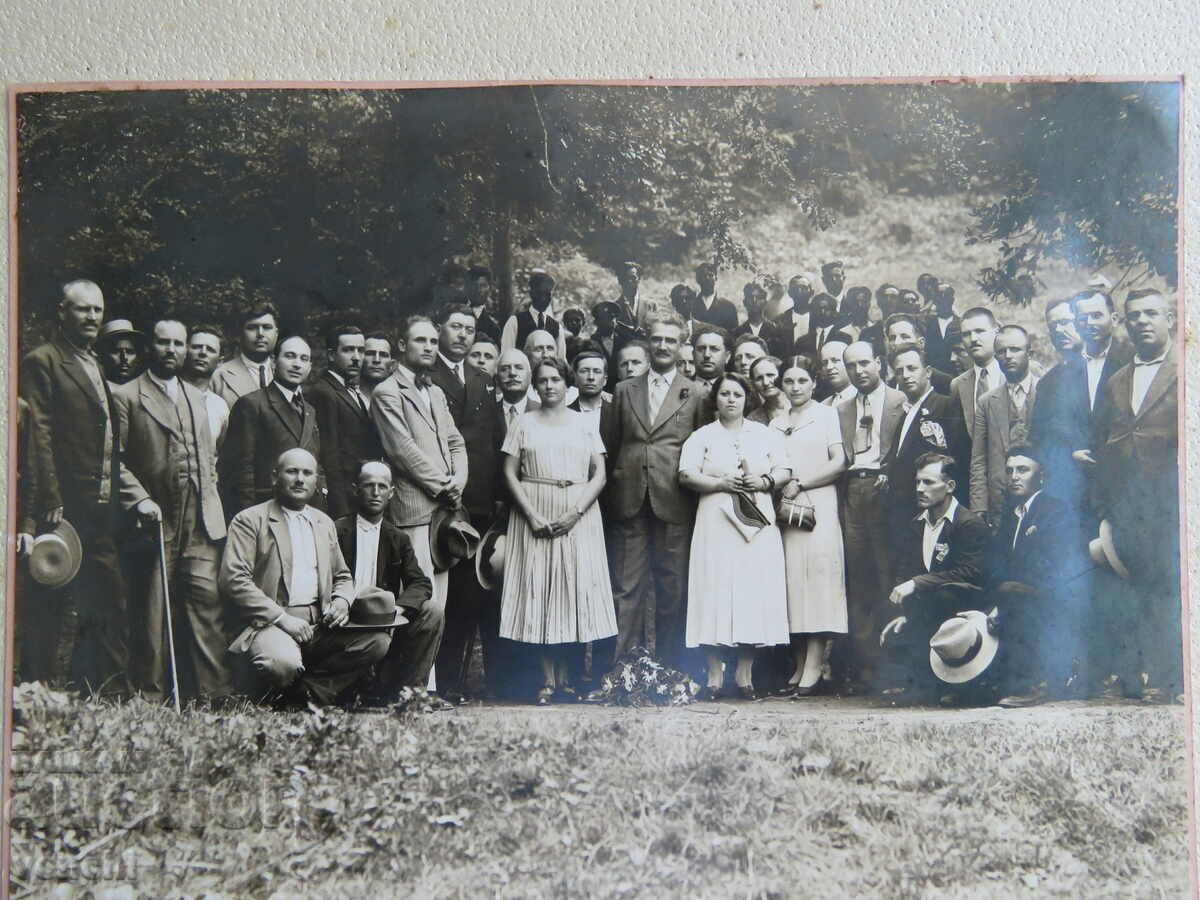 СТАРА ФОТОГРАФИЯ - КАРТОН - ГОЛЯМА - МАРКАРЯН - ШУМЕН с цена € 14.99 | 29.32 лв. СТАРА ФОТОГРАФИЯ - КАРТОН - ГОЛЯМА - МАРКАРЯН - ШУМЕН с цена € 14.99 | 29.32 лв.