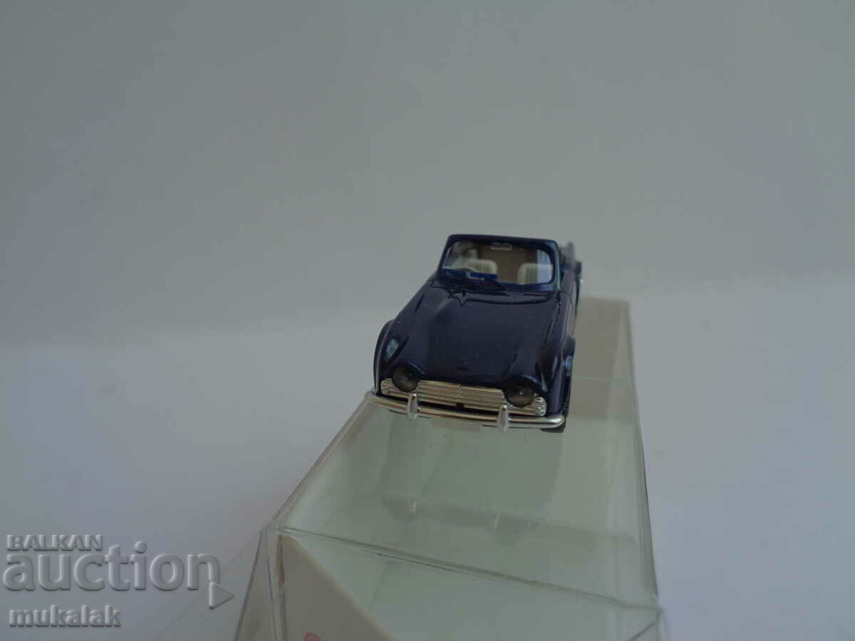 Auction WIKING 1:87 H0 TRIUMPH TR 4 TOY TROLLEY MODEL Auction WIKING 1:87 H0 TRIUMPH TR 4 TOY TROLLEY MODEL