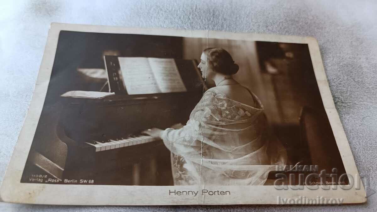 Пощенска картичка Henny Porten