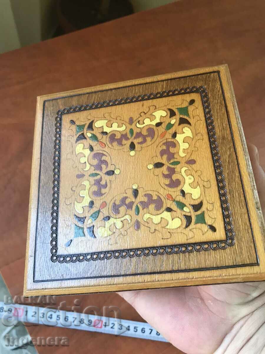 BOX WOOD PYROGRAPH DRAWING ANTIQUE FROM SOCA MOSTRA - 5 BOX WOOD PYROGRAPH DRAWING ANTIQUE FROM SOCA MOSTRA - 5