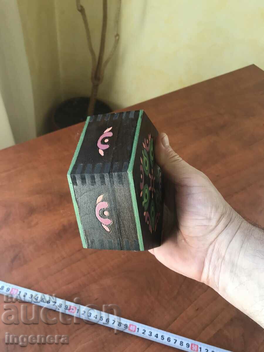 CUTIE LEMN PIROGRAF DESEN ANTICHI DIN SOCA MOSTRA - 5 CUTIE LEMN PIROGRAF DESEN ANTICHI DIN SOCA MOSTRA - 5