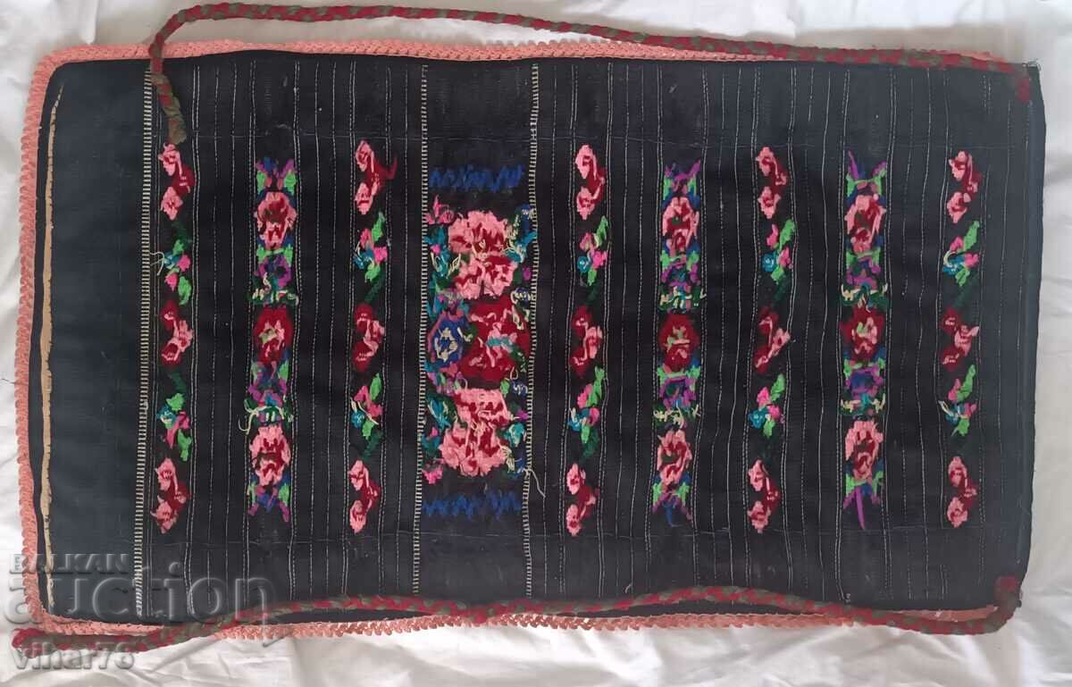 Μια ποδιά - 6 Μια ποδιά - 6