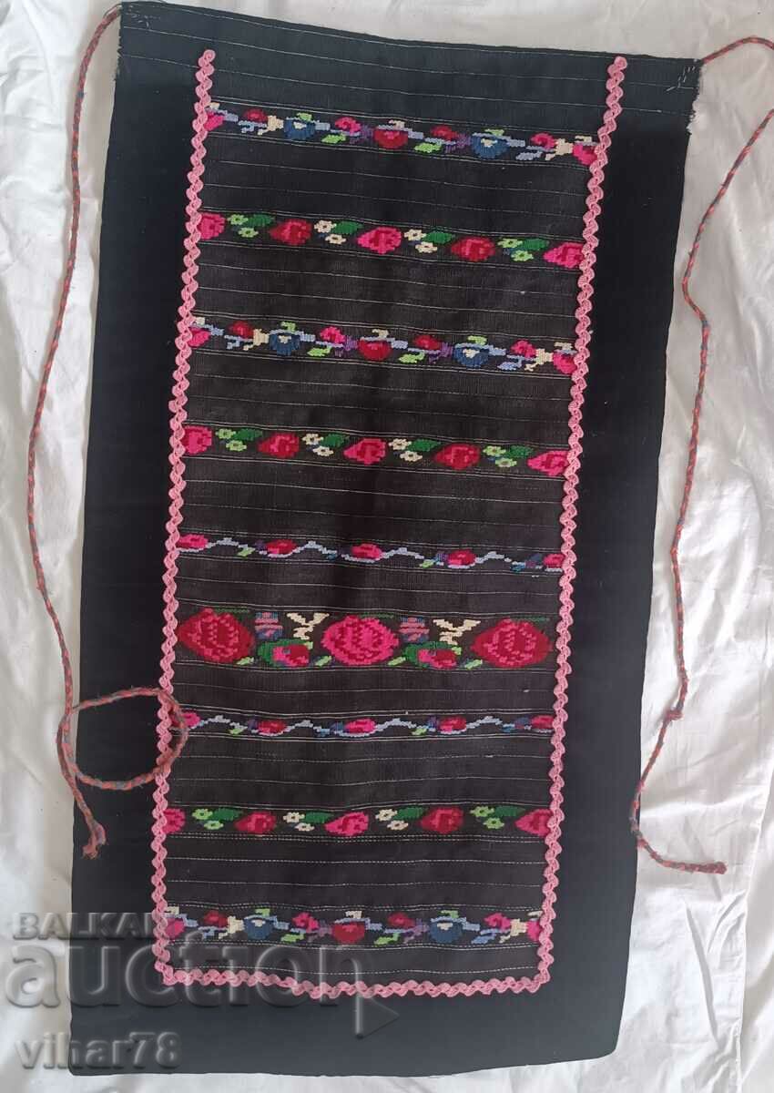 Delivery of An apron Delivery of An apron