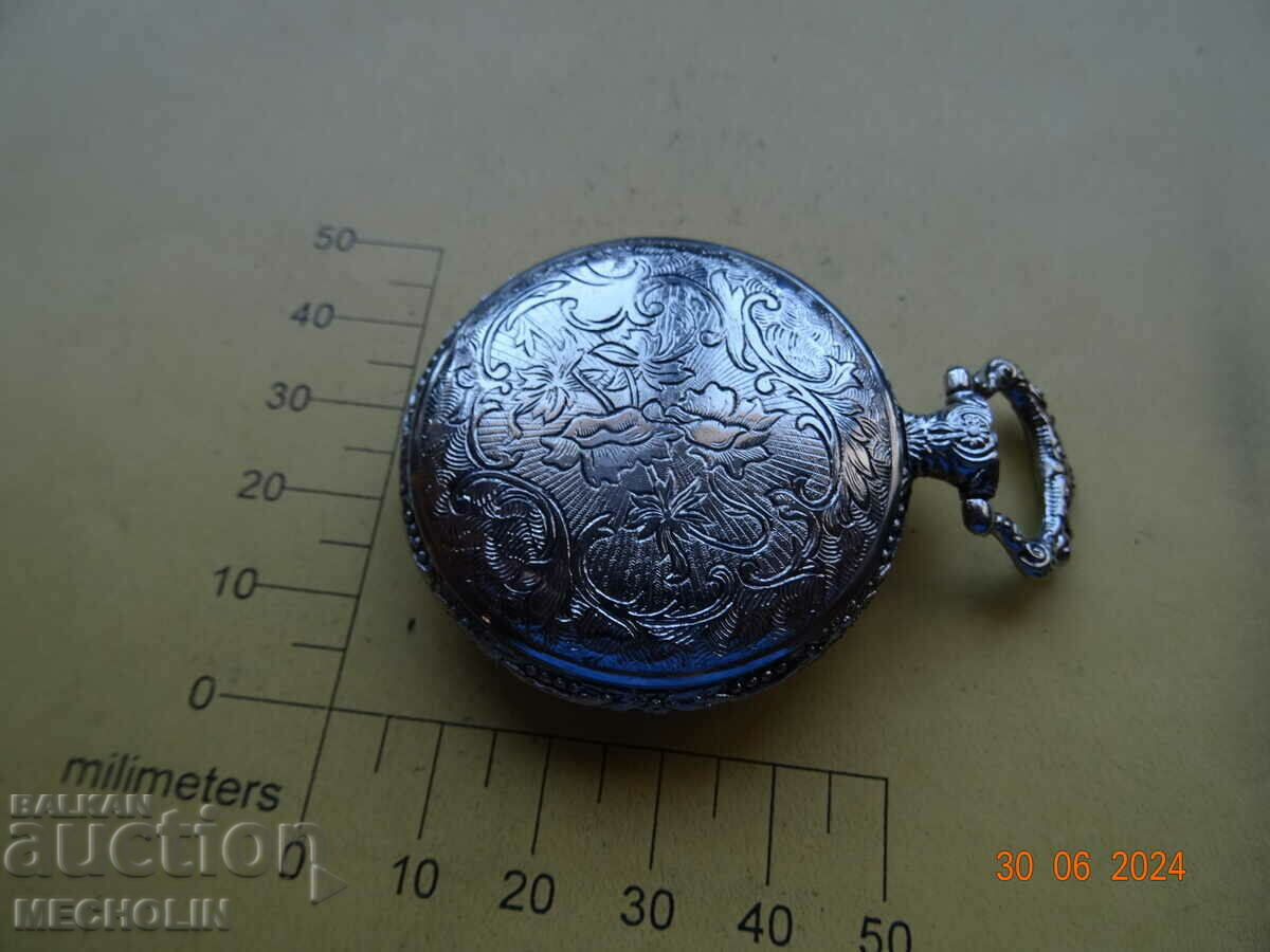 pocket watch PICADOR 17 J with price 25.00 BGN | € 12.78 pocket watch PICADOR 17 J with price 25.00 BGN | € 12.78