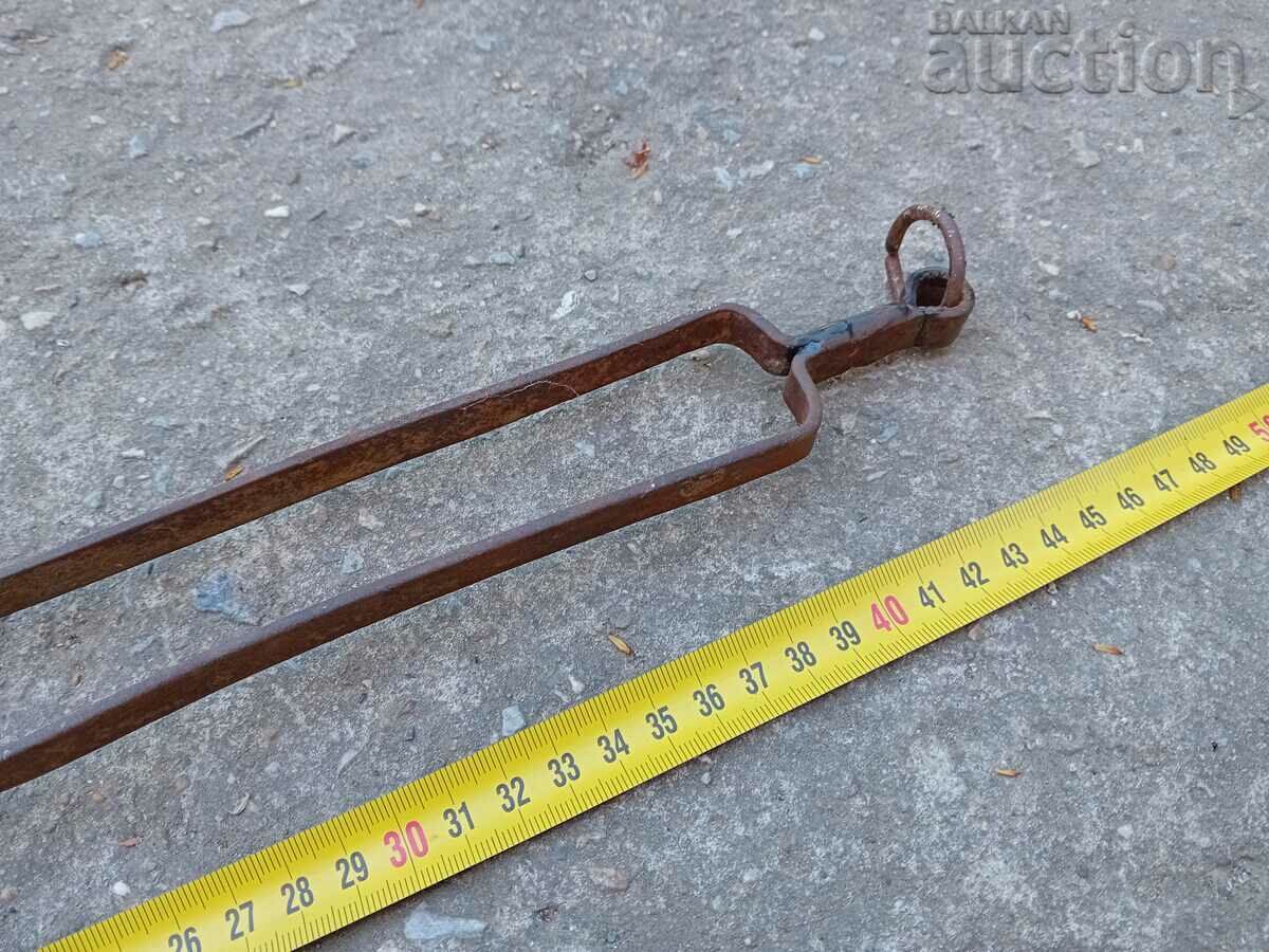 Old PRIMITIVE hand forged dilaf wrought iron tongs - 5 Old PRIMITIVE hand forged dilaf wrought iron tongs - 5