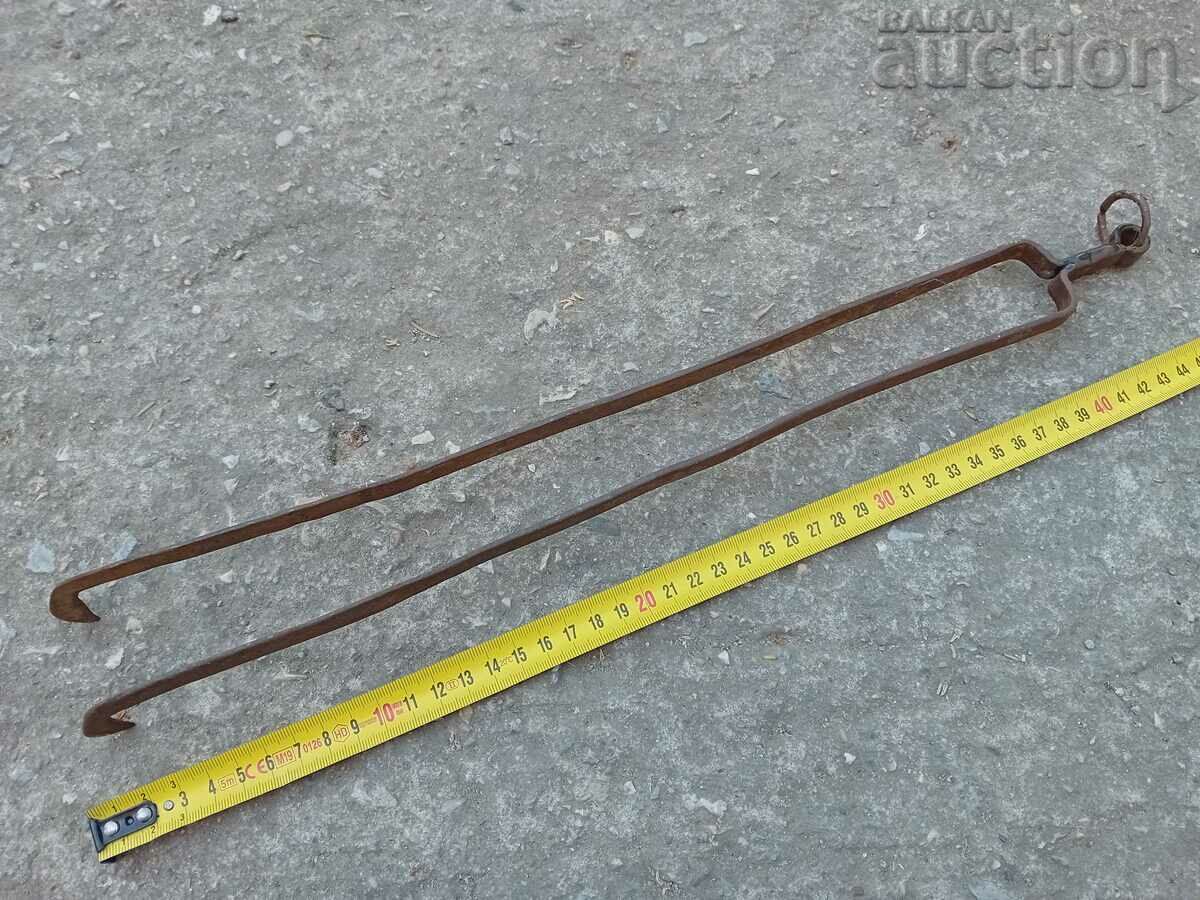 Old PRIMITIVE hand forged dilaf wrought iron tongs - 7 Old PRIMITIVE hand forged dilaf wrought iron tongs - 7