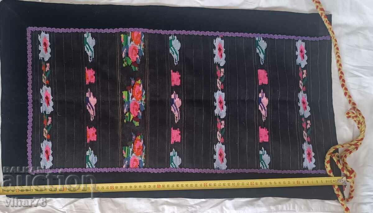 An apron with price 99.99 BGN | € 51.12 An apron with price 99.99 BGN | € 51.12