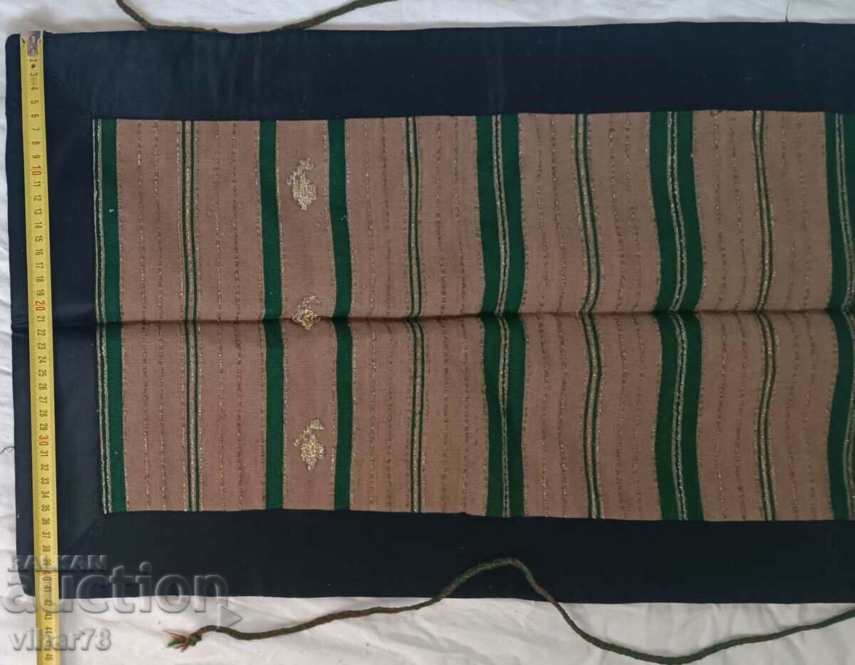 Auction An apron Auction An apron