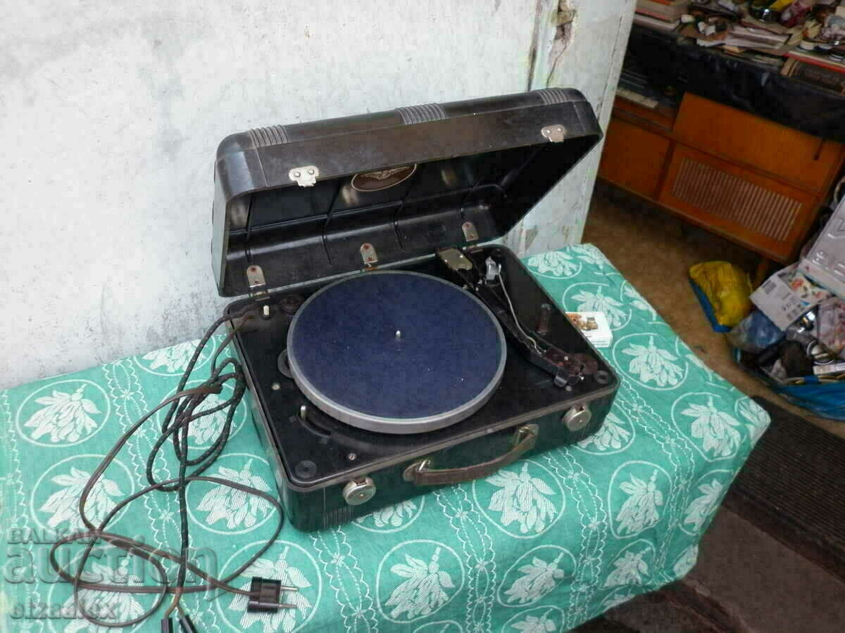 Old bakelite record player