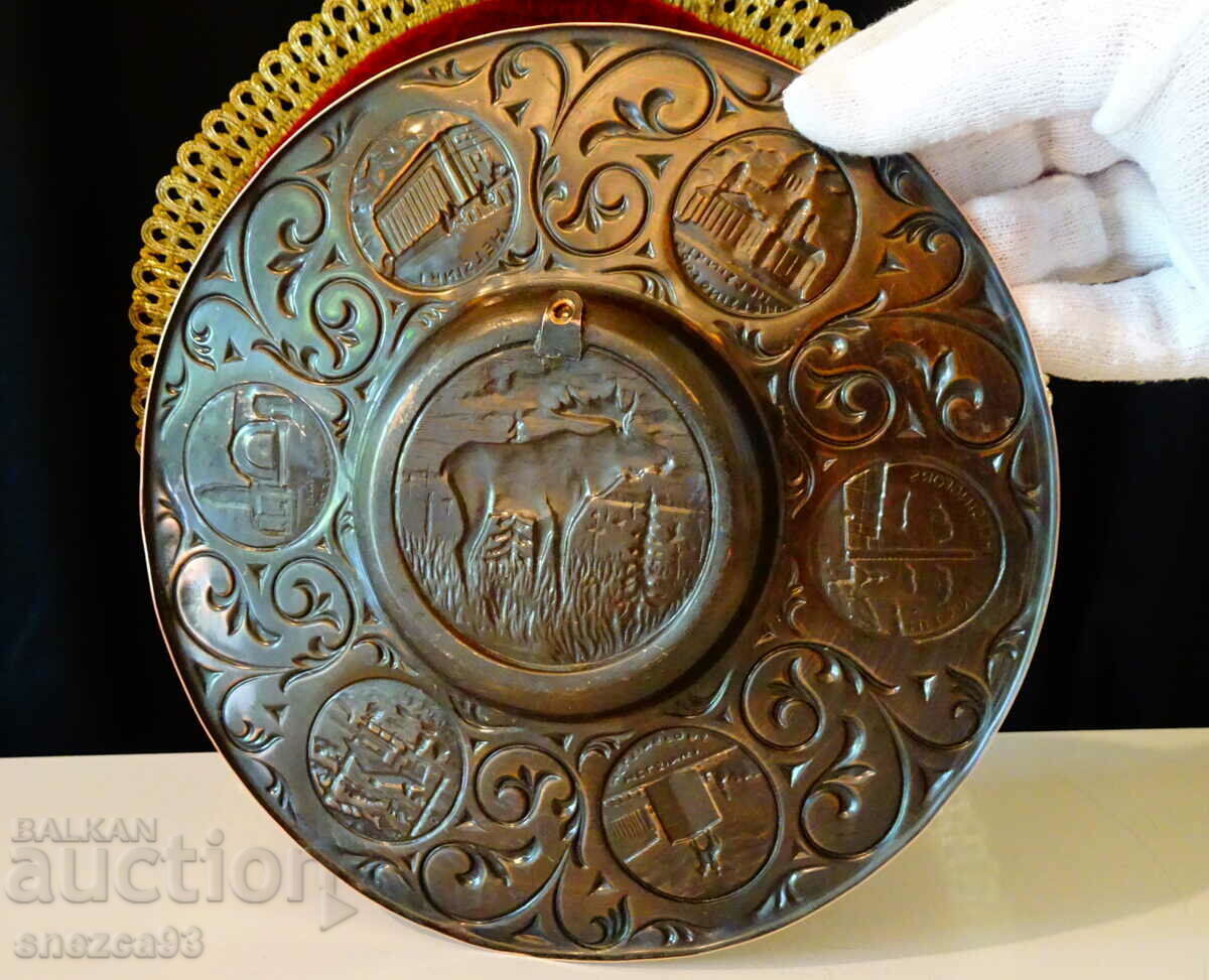 Canadian copper wall plate, copper panel with a moose with price 26.00 BGN | € 13.29 Canadian copper wall plate, copper panel with a moose with price 26.00 BGN | € 13.29