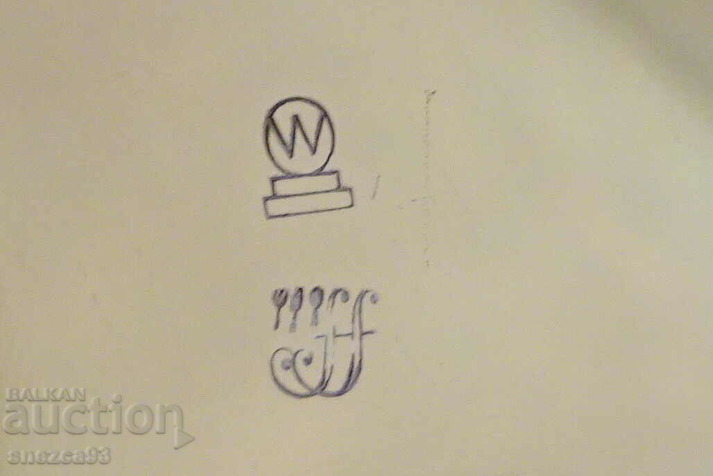 Wolff brass serving dish. - 7 Wolff brass serving dish. - 7