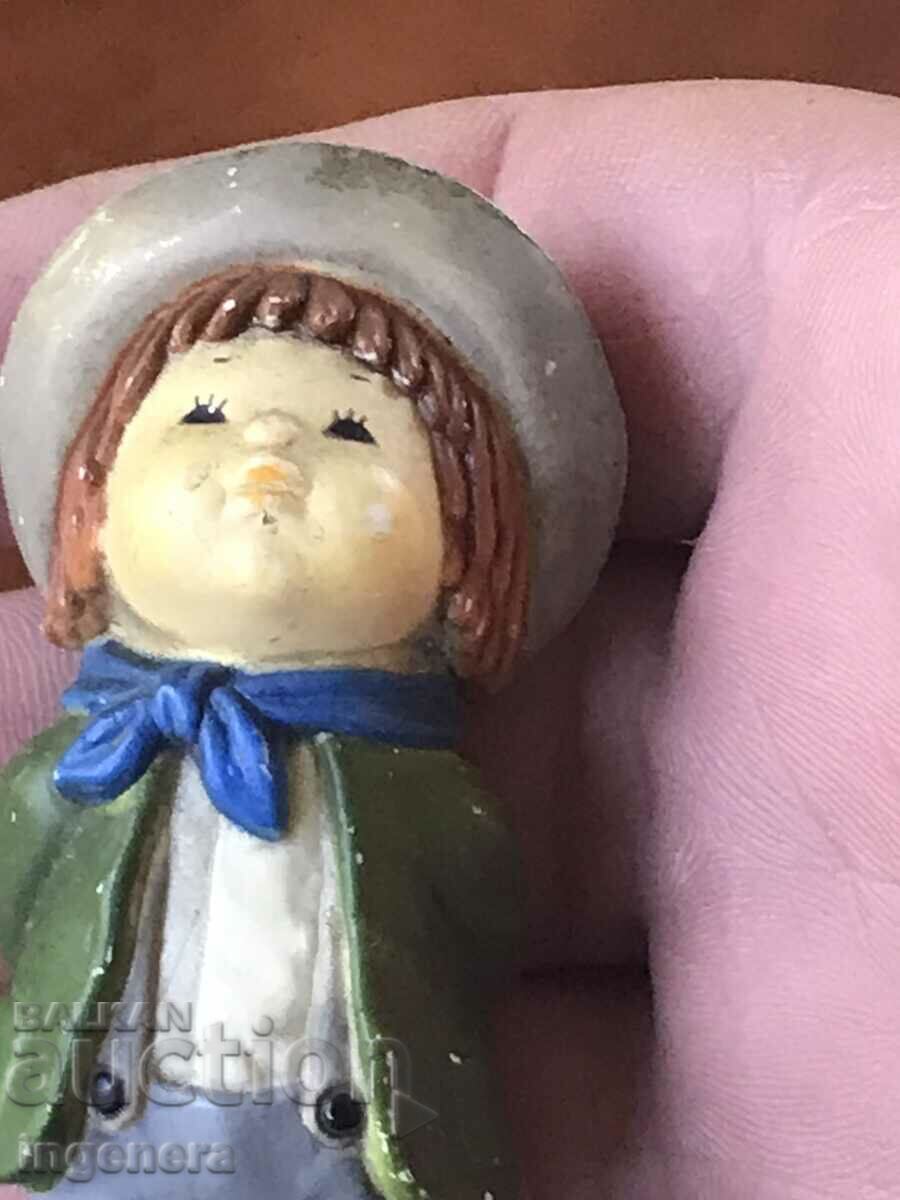 PORCELAIN FIGURE STATUE - 5