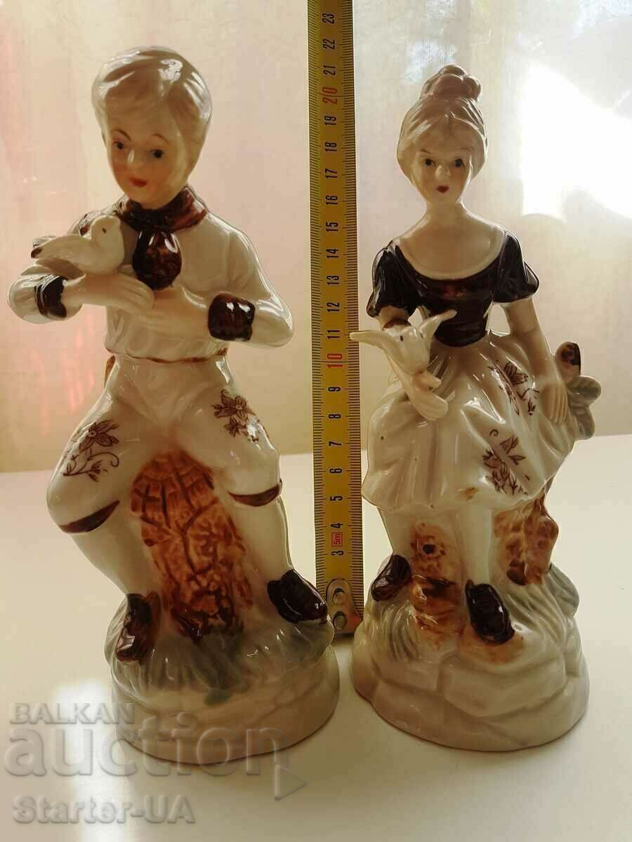 A beautiful pair of porcelain figures. - 6