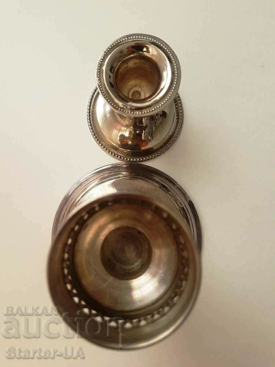 2 pieces of beautiful metal candlesticks with price 1.00 BGN | € 0.51 2 pieces of beautiful metal candlesticks with price 1.00 BGN | € 0.51
